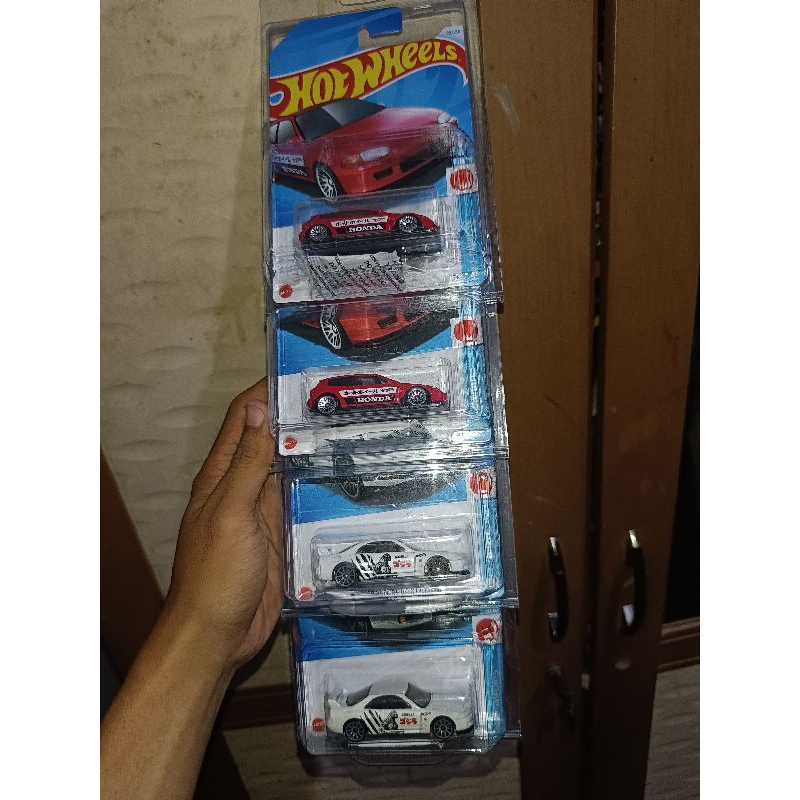 Hot wheels paketan