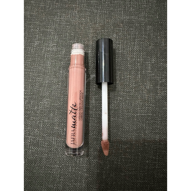 Jafra4 matte lipstick