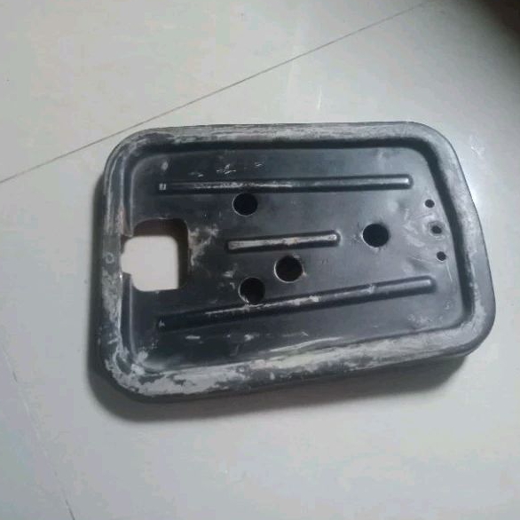 tatakan jok belakang vespa px/ps .