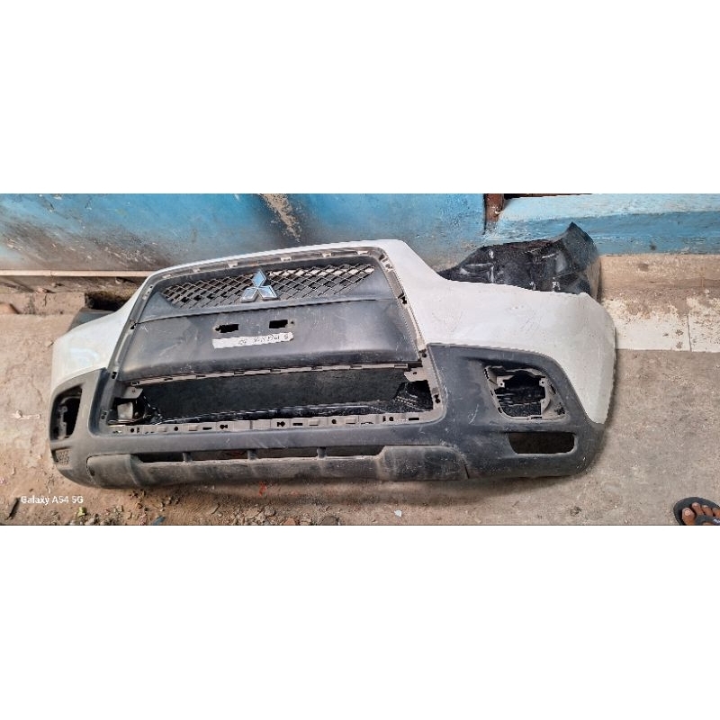 bemper depan outlander