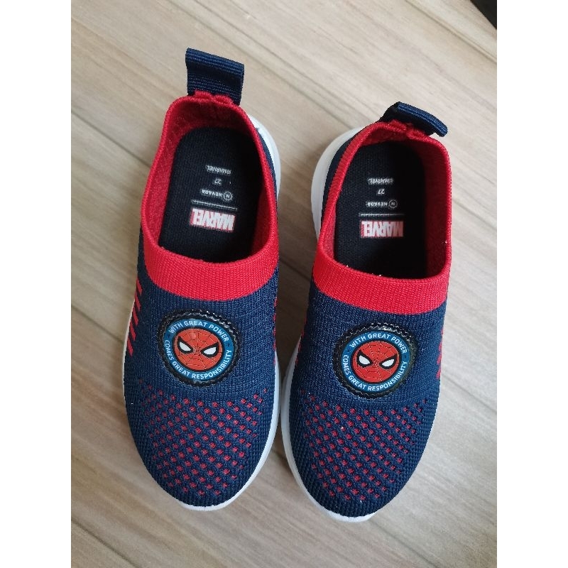 Preloved like new MARVEL NEVADA Sepatu anak karakter spiderman model slip on size 27