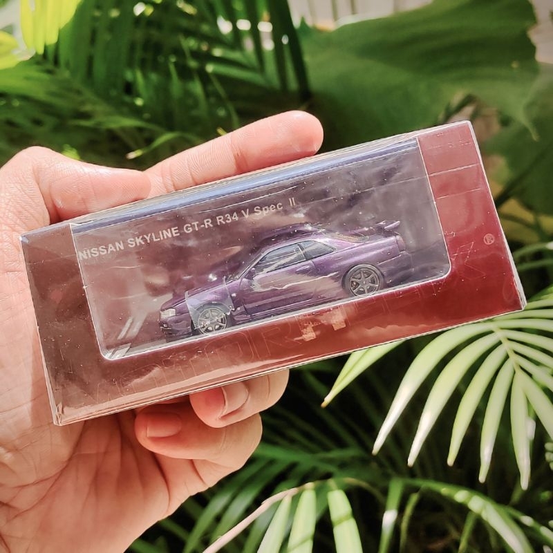 Motorhelix Nissan GT-R R34 V-Spec II Midnight Purple