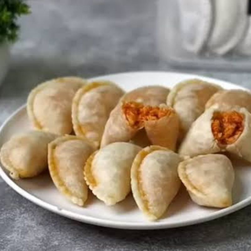 

Cireng isi ayam suwir