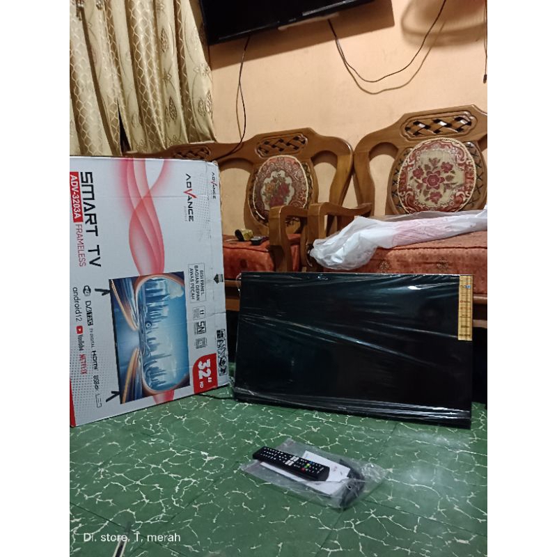 TV SMART ANDROID 32 INCH MULUSS BISA YOUTUBE