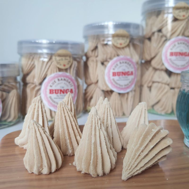 

KUE BANGKIT BUNGA SNACK BANGKIT SAGU KUE SAGU SNACK SAGU KUE MONAS HOMEMADE PRODUKSI RUMAHAN(BUATAN TANGAN)