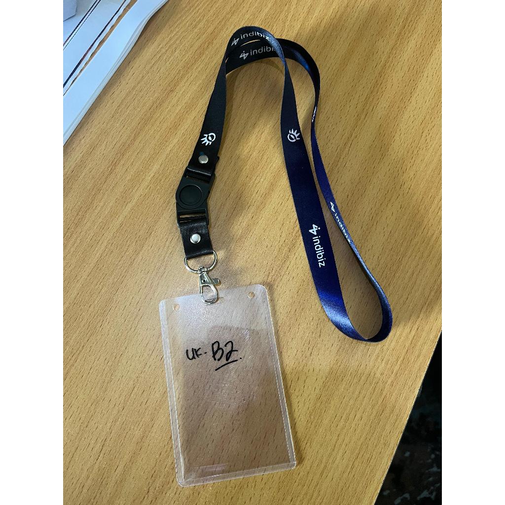 

custom tali lanyard & id card artpaper ukuran b1 sampai b4