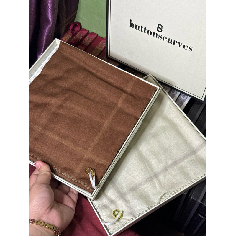 BUTTONSCARVES BASIC VOAL NEW BUKAN SECOND PRELOVED BEKAS JILBAB BS BUTTON BALIKPAPAN SAMARINDA ORI B