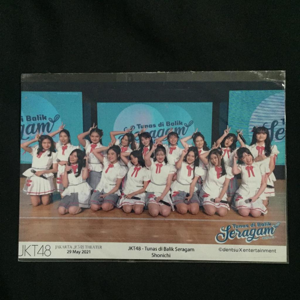 Groupshot Official JKT48 Shonichi Tunas dibalik seragam