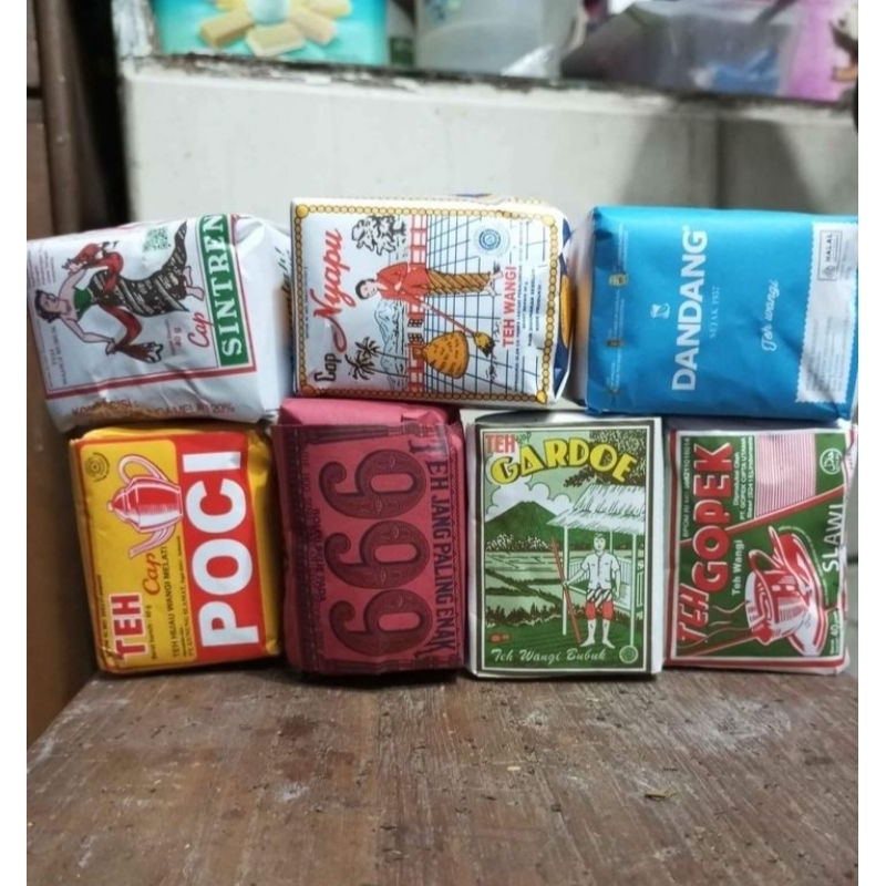 

TEH SOLO BERBAGAI VARIAN / TEH TUBRUK / TEH ANGKRINGAN / TEH WEDANGAN