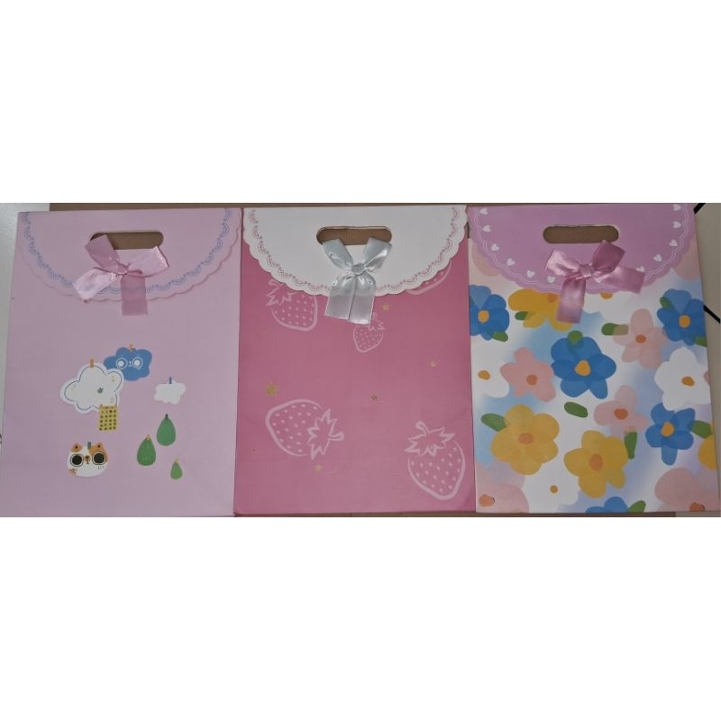 

paperbag tutup motiv