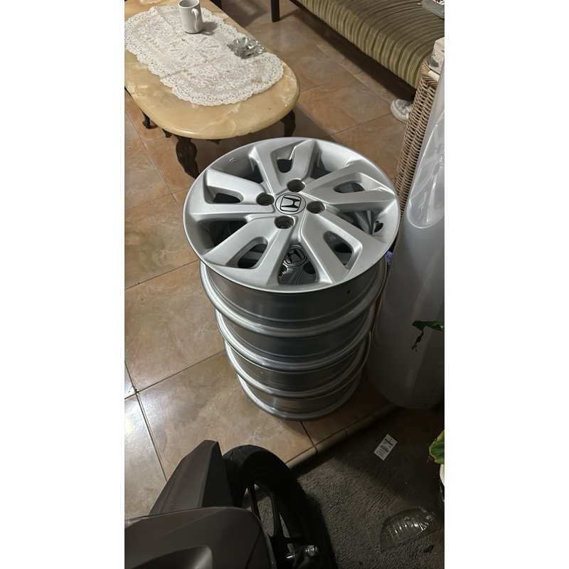 velg mobil r15