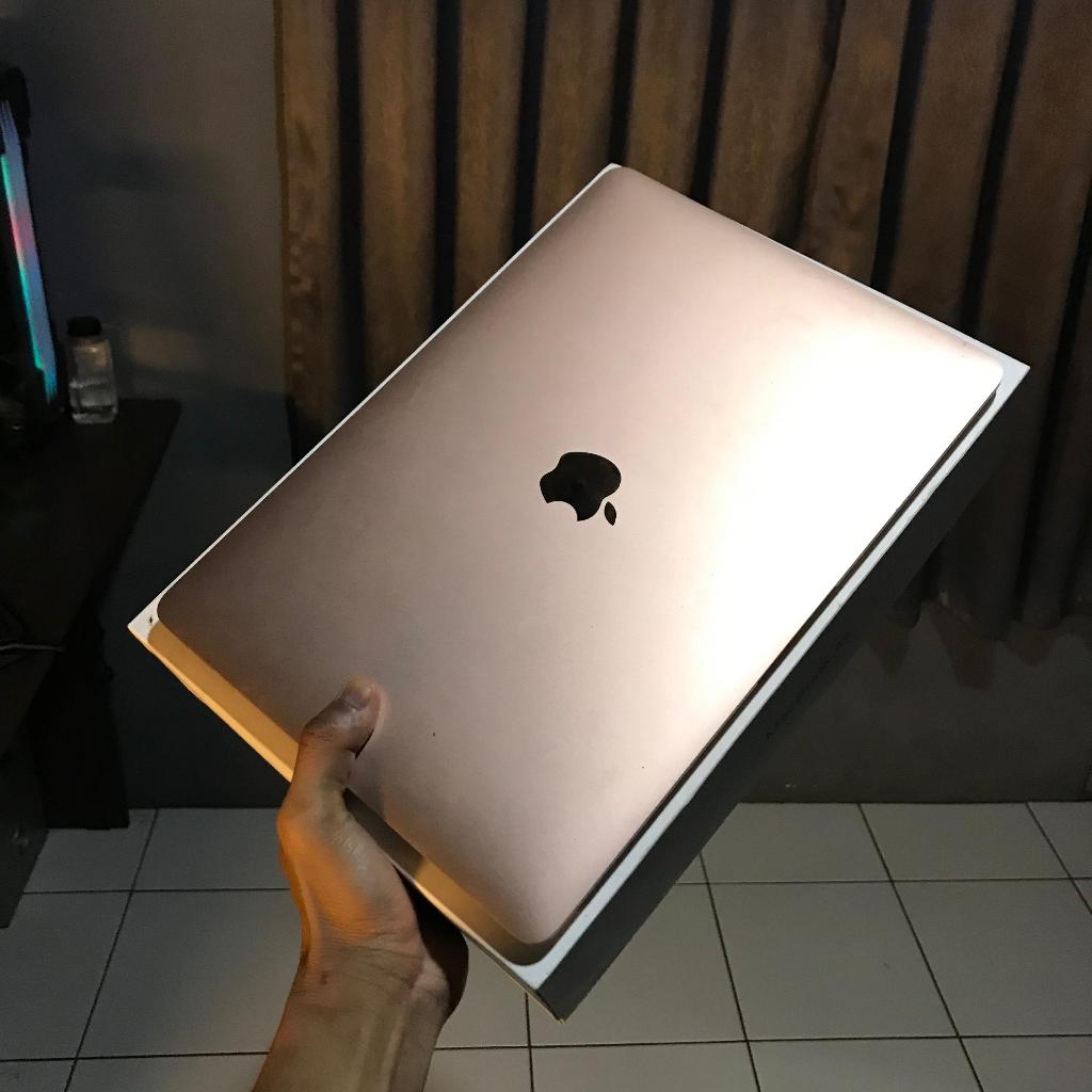 MacBook air M1 Lock Icloud