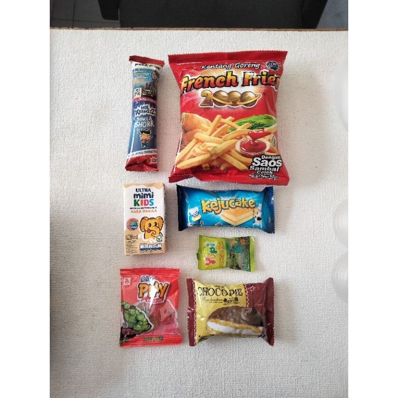 

PAKET BINGKISAN SNACK ULANG TAHUN SOUVENIR HAMPERS MURAH