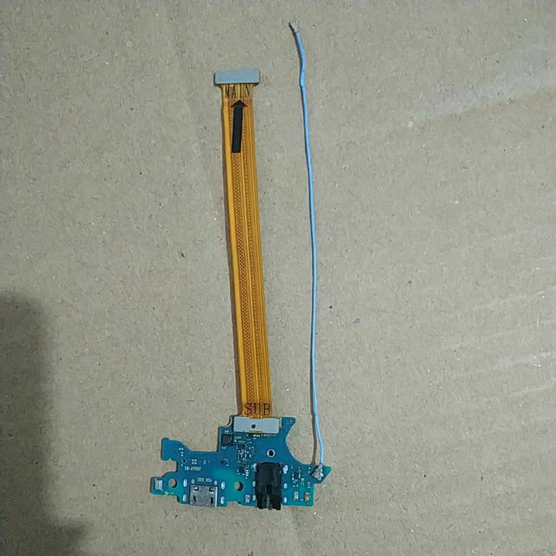 FLEKSIBEL BOARD CAS BEKAS SAMSUNG GALAXY A7 2018