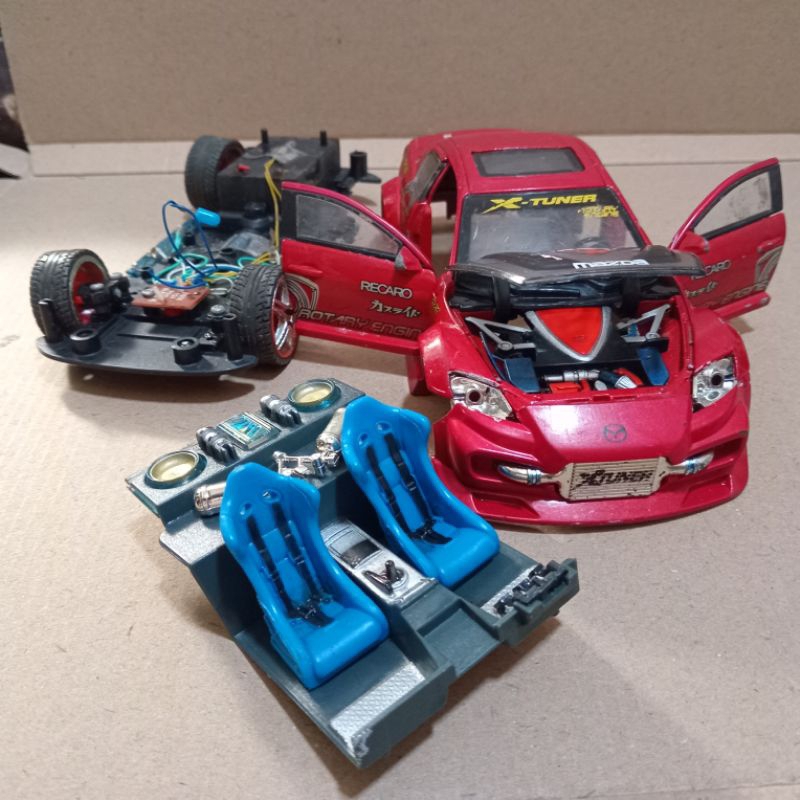 (junk) 1:24 kentoys mazda