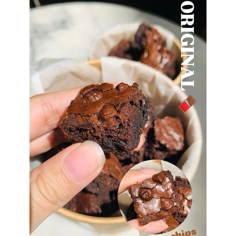 

Original Choco Fudgy Brownies Bucket Premium - Small (12oz)