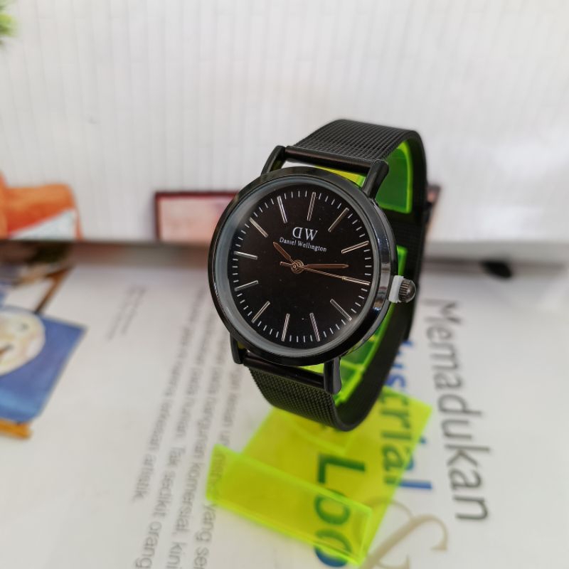 Jam Tangan Daniel Wellington Rantai Pasir Hitam