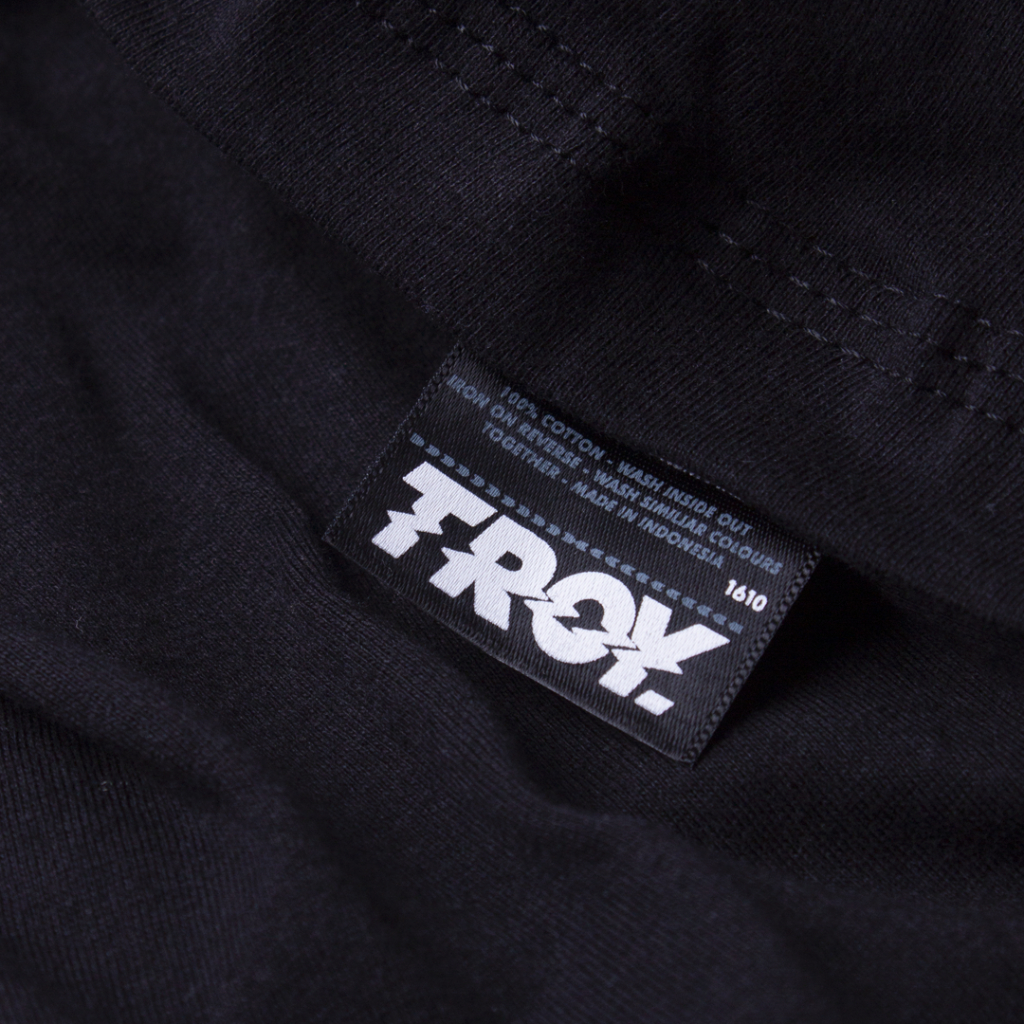 Troy Company Tshirt Regular Black Cat Magician - Kaos Pria Hitam MT 2363