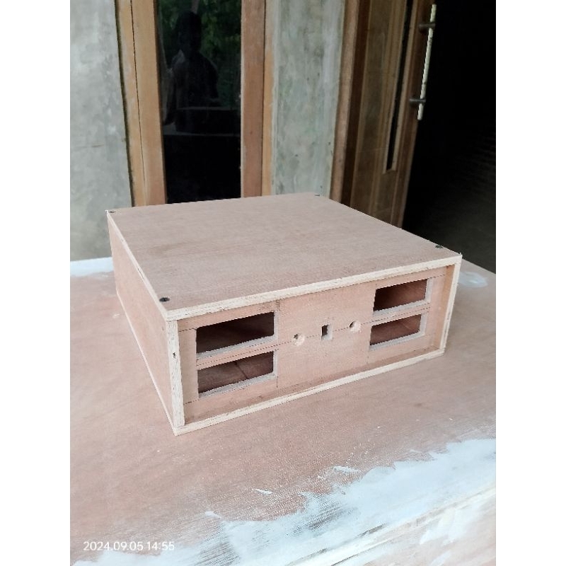 box power 5 amper kecil