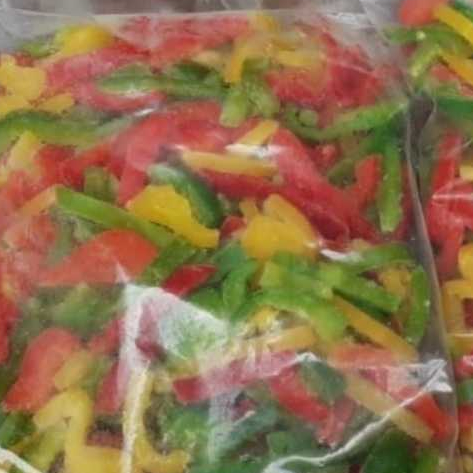 

Paprika Potong Kombinasi | Mixed Bell Pepper Sliced Frozen 1 Kg