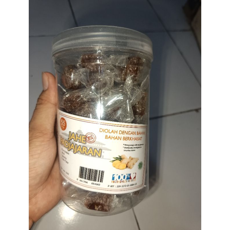 

Permen Jahe Asli Yg Segar Ditenggorokan Serta Menyehatkan Kemasan Toples 420 Gram