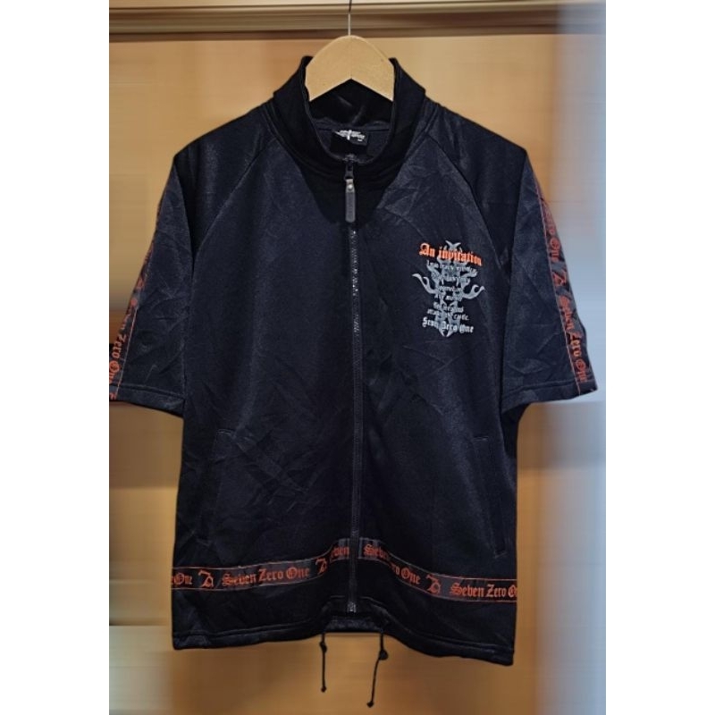 Tracktop lengan pendek