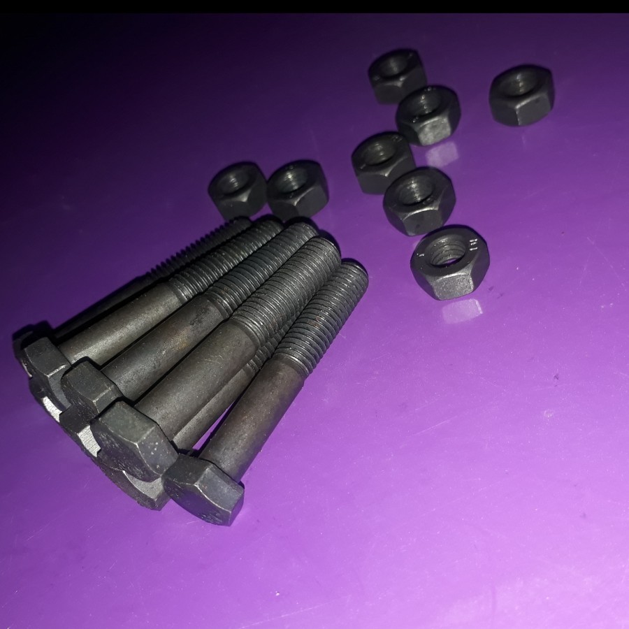 Baut + Mur Baja M 12x70 /Hitam Baja/Baja Grade 8.8/Kunci 19