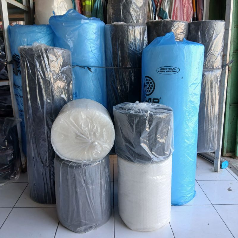 

Bubble Wrap Pembungkus Paket Kiriman Ukuran 30, 50 dan 125 cm dengan panjang 50 m Bubble Bahan Tebal untuk Kado atau Kemasan Paket Online