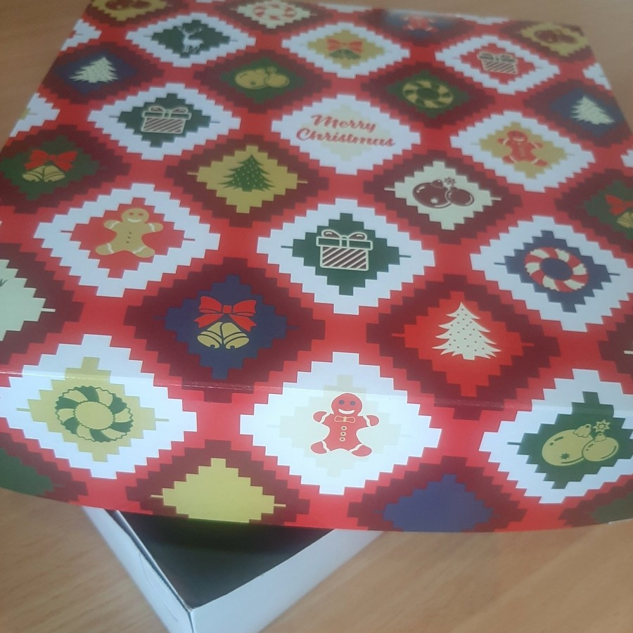 

Dus 22x22x10 Cm Edisi Merry Christmas Kotak Packaging Kue Hampers Natal