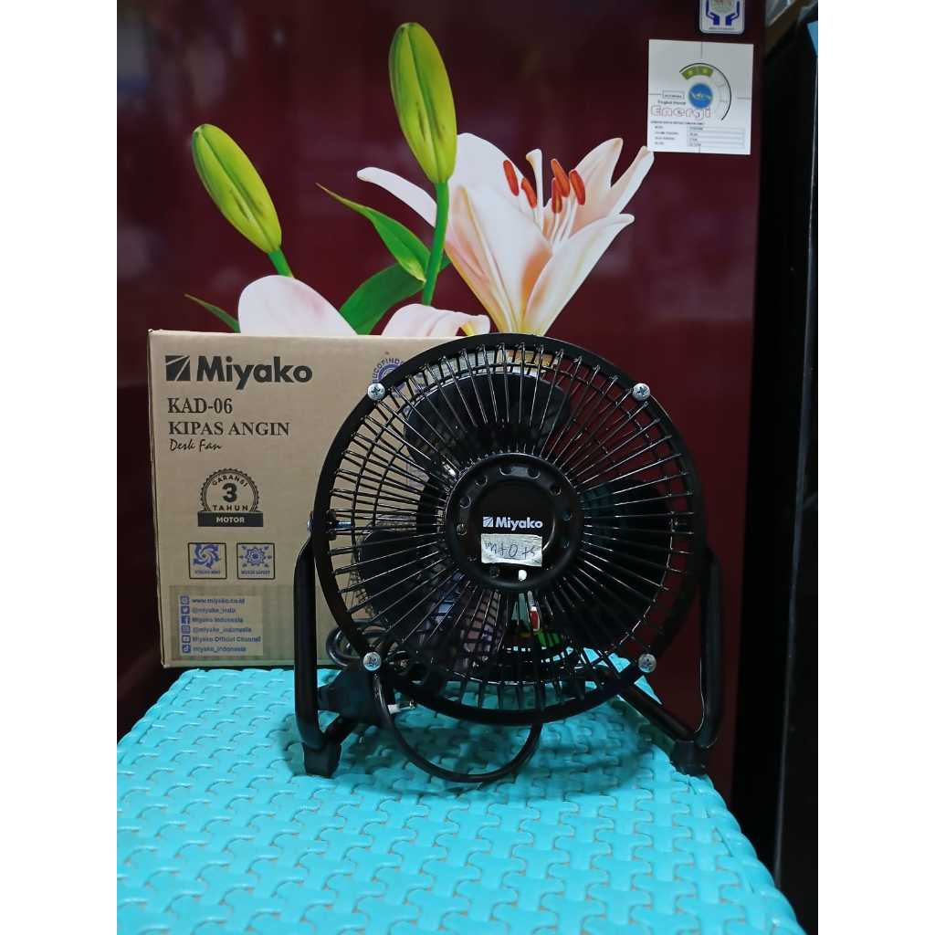 Kipas Duduk Miyako KAD 06 Desk Fan Kipas Angin Kecil Praktis dan Tahan Lama