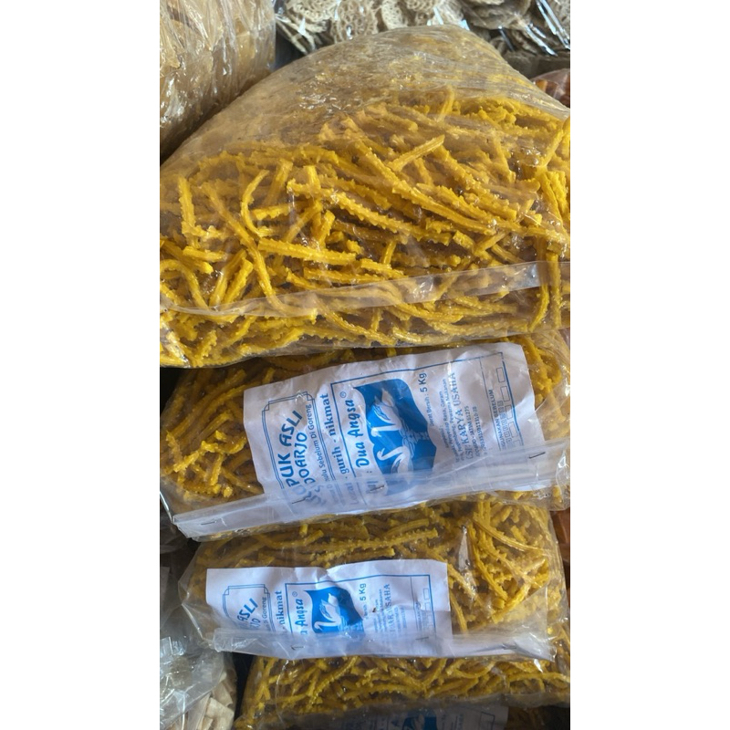 

KERUPUK MANGGAR KUNING 500GRAM