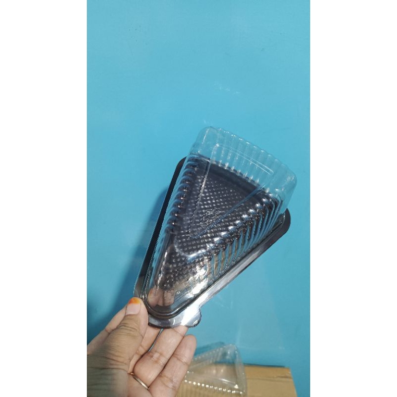

MIKA CREPES SEGITIGA | mika plastik segitiga | mika sandwich segitiga kecil (10pcs)