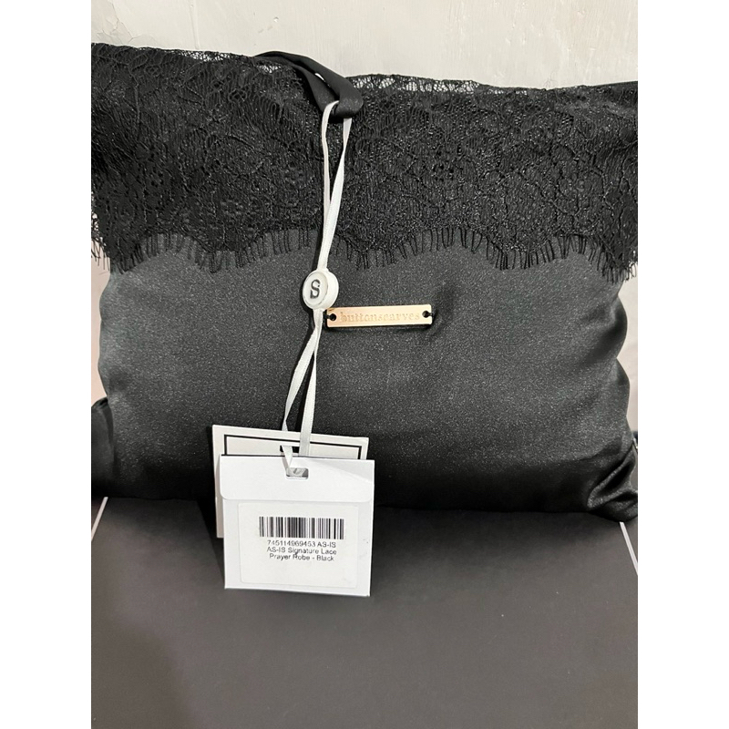 Buttonscarves Lace Prayer Robe