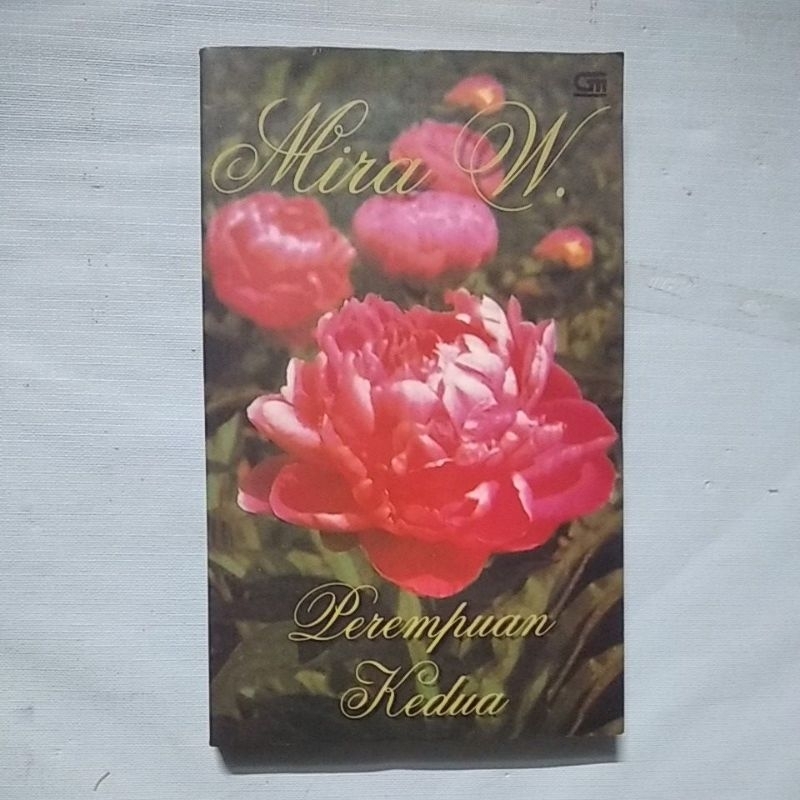 Novel Perempuan kedua by Mira W.