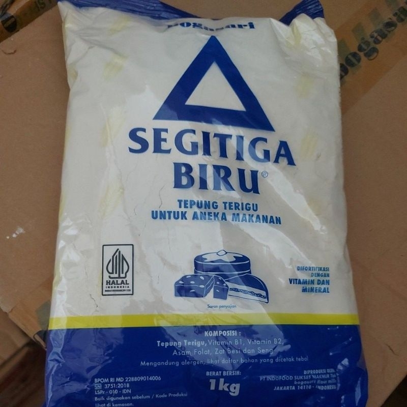 

(1KRT) Tepung Terigu Segitiga Biru Bogasari 1kg/12pcs