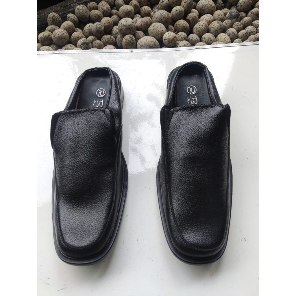 Robelli Sepatu Sandal - Black Size 40