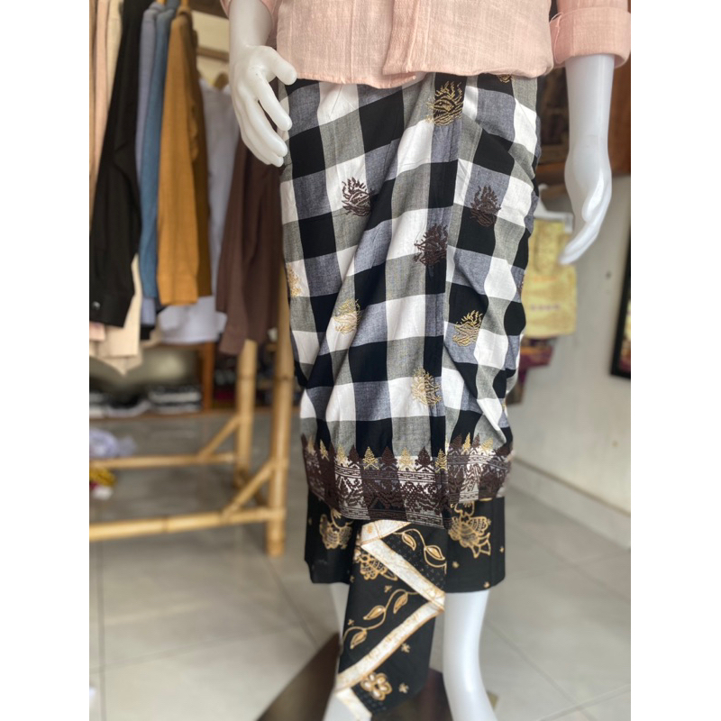 saput endek poleng/saput bordir poleng/sesaputan bali