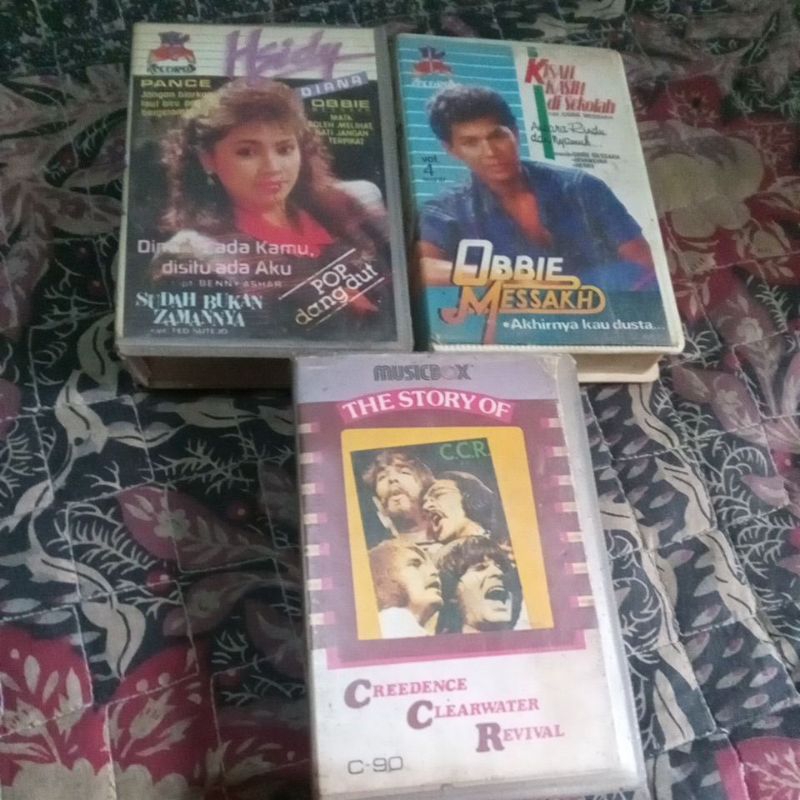 cuci  stok  box  kaset  pita