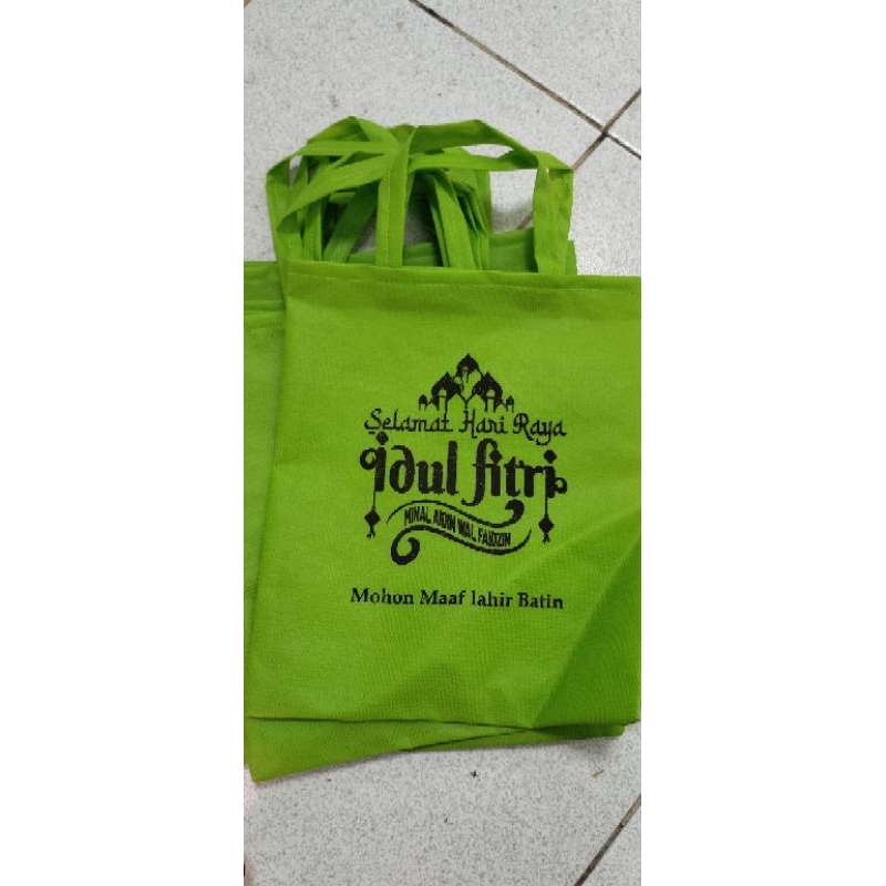 

tas parcel lebaran 01 UK 25x30