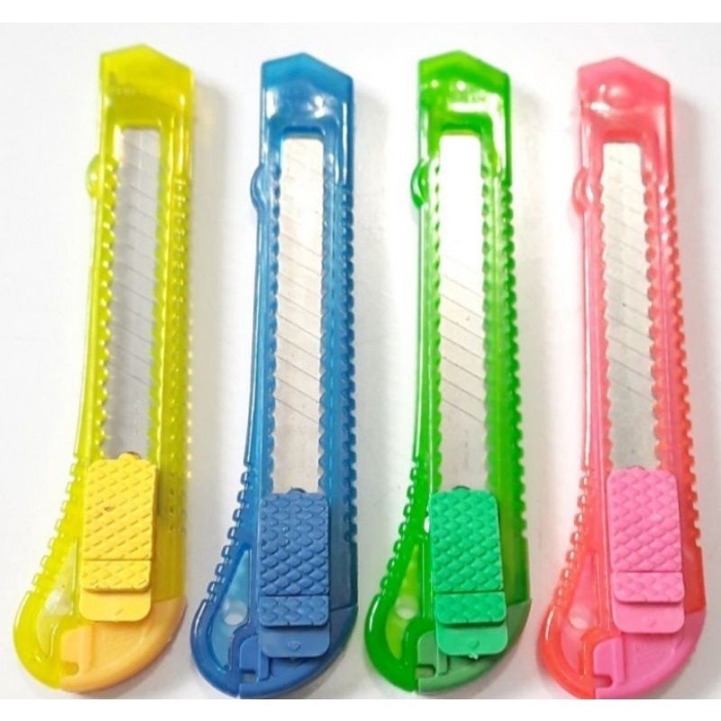 

Cutter Pisau Besar Bening Transparan (12pcs)