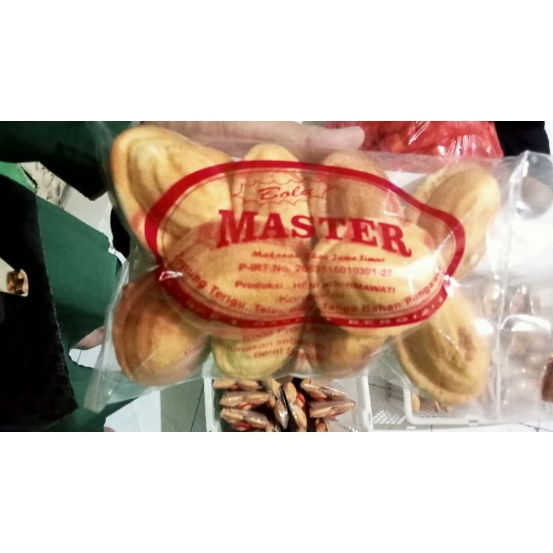 

ROTI BOLU KERING ENAK GURIH
