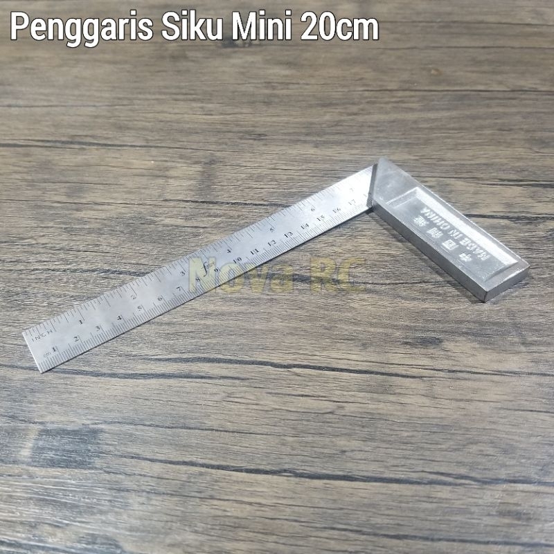 

Penggaris siku mini 20cm berkualitas awet dan tahan lama