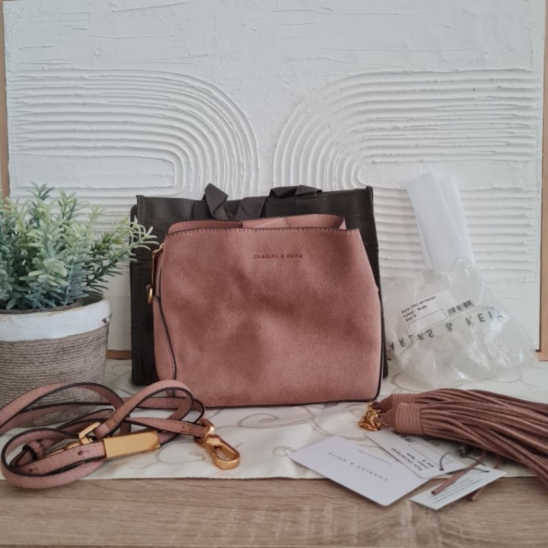 charles and keith sling bag