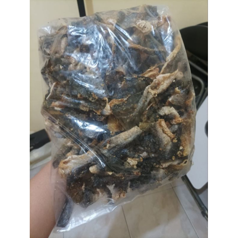 

KERUPUK KULIT IKAN PATIN MENTAH KEMASAN 500 GRAM