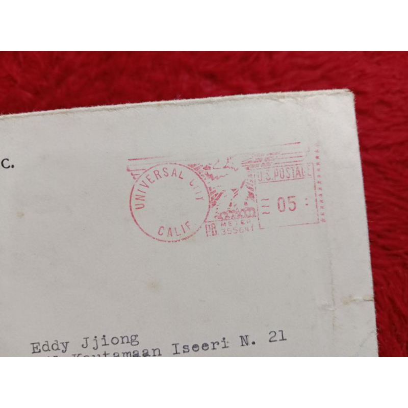 

Cover Surat USA Universal Pictures Company