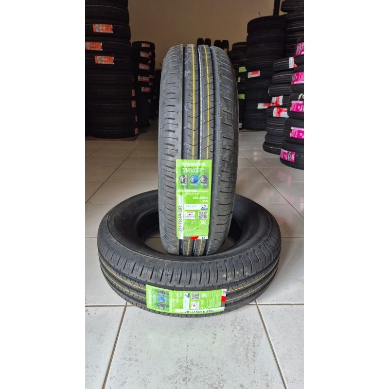Ban Bridgestone Ecopia EP300 205/65 R16 Innova reborn