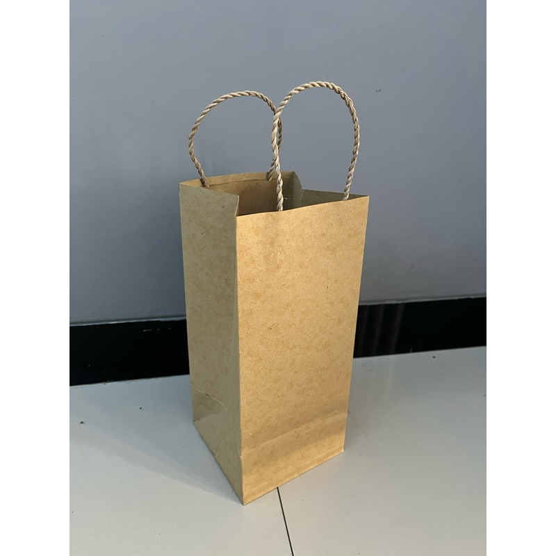 

(CUSTOM) Paperbag coklat polos ukuran 11x11x25cm