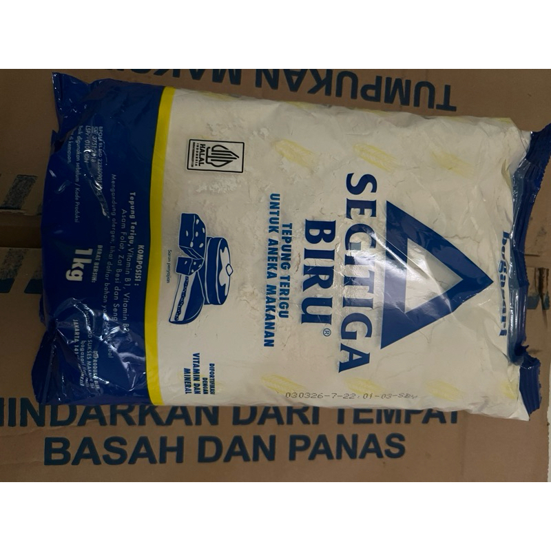 

Segitiga Biru Tepung Terigu 1 kg