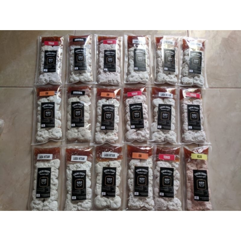 

cireng rujak ada 6 rasa murah tp soal rasa tidak murahan Halal.