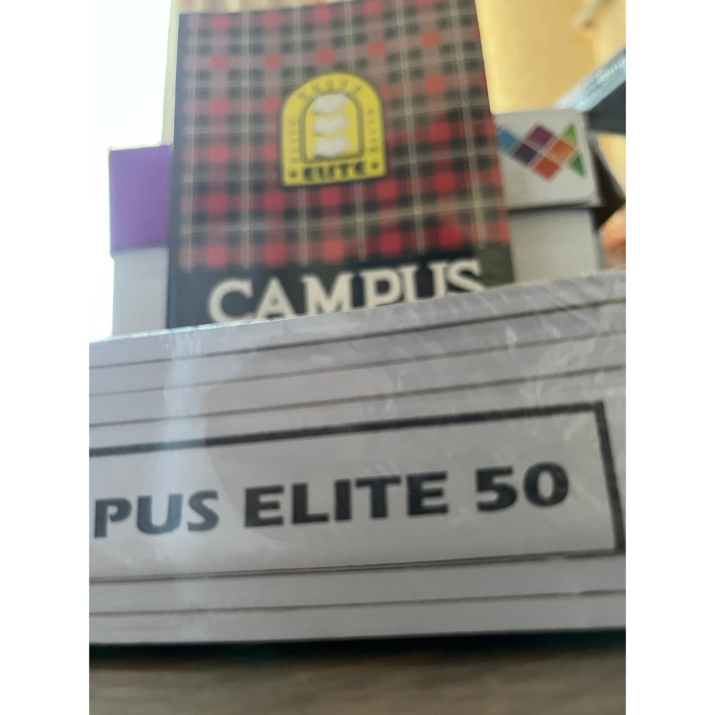 

Buku tulis Boxy Premium Elite 50 lembar ( 1 pack isi 10 buku tulis )